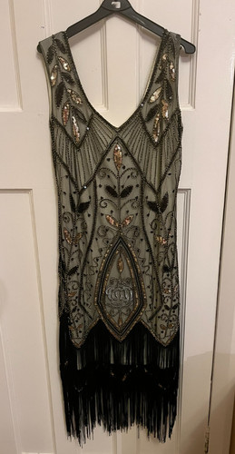 Black and gold decorative s - black, 20's